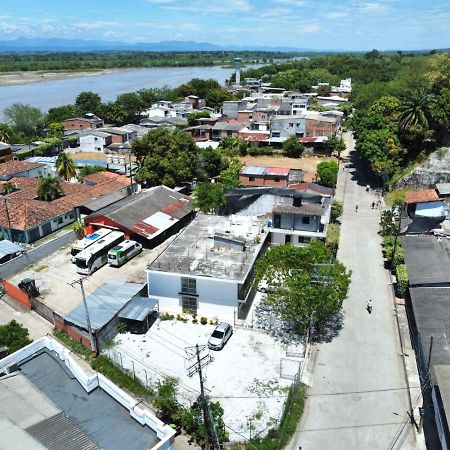 Hotel Paraiso Plaza ปูแอร์โตตรีอุนโฟ ภายนอก รูปภาพ