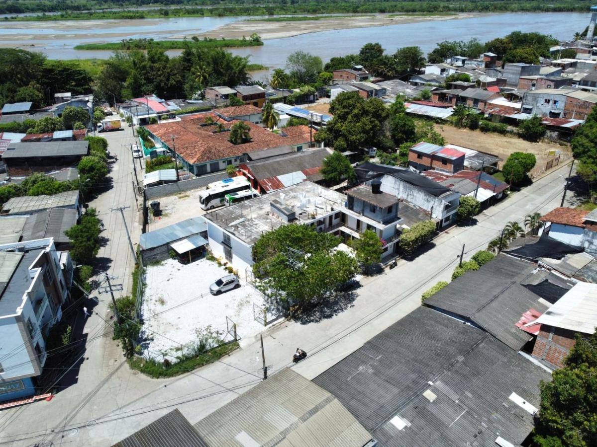 Hotel Paraiso Plaza ปูแอร์โตตรีอุนโฟ ภายนอก รูปภาพ