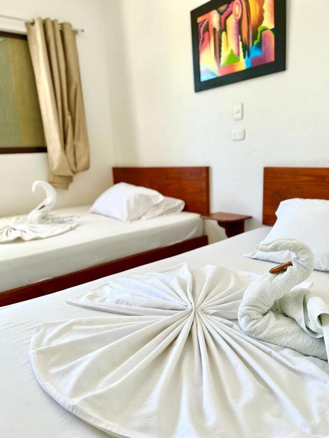 Hotel Paraiso Plaza ปูแอร์โตตรีอุนโฟ ภายนอก รูปภาพ