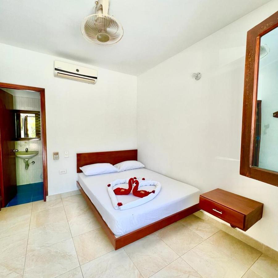 Hotel Paraiso Plaza ปูแอร์โตตรีอุนโฟ ภายนอก รูปภาพ