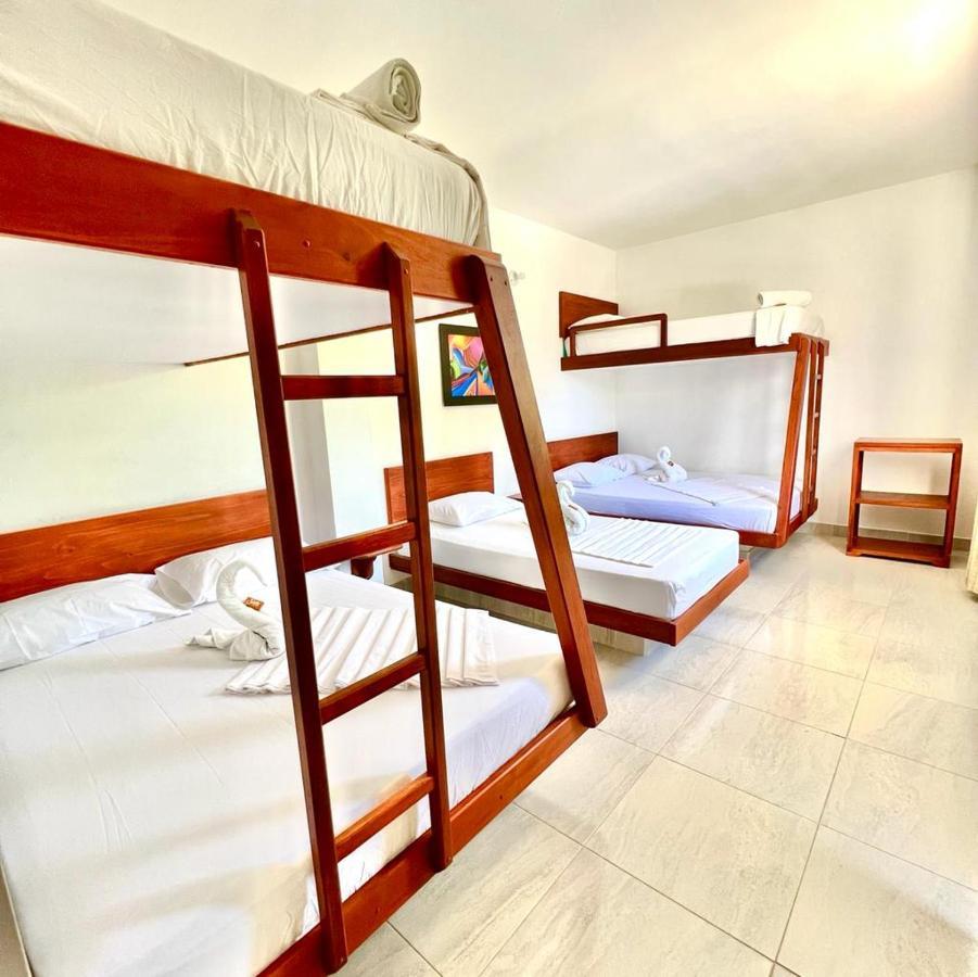 Hotel Paraiso Plaza ปูแอร์โตตรีอุนโฟ ภายนอก รูปภาพ