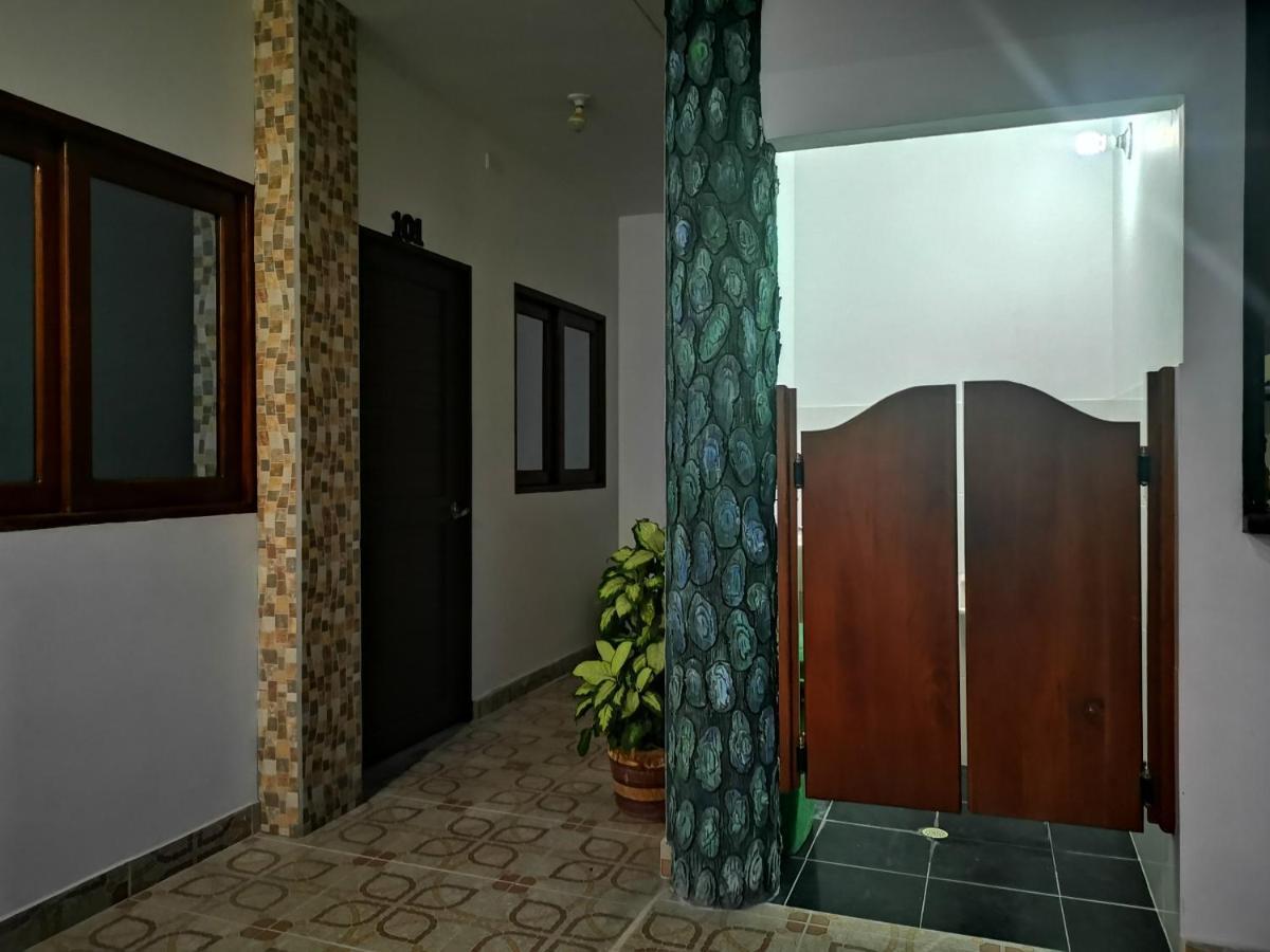 Hotel Paraiso Plaza ปูแอร์โตตรีอุนโฟ ภายนอก รูปภาพ