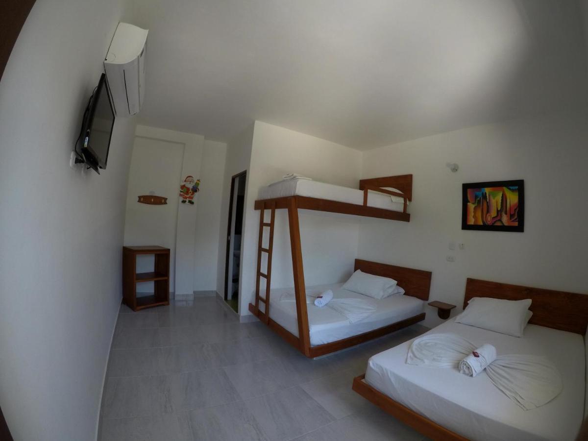 Hotel Paraiso Plaza ปูแอร์โตตรีอุนโฟ ภายนอก รูปภาพ