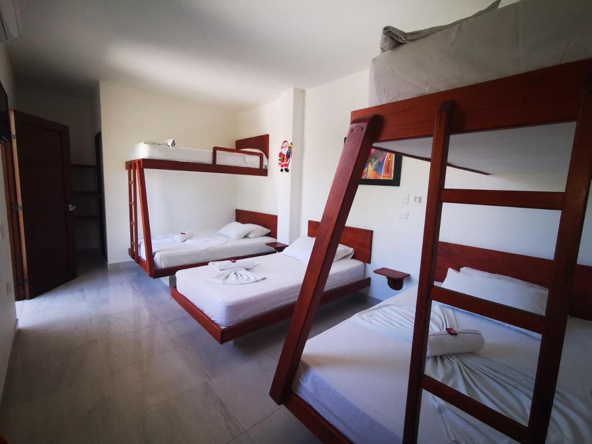 Hotel Paraiso Plaza ปูแอร์โตตรีอุนโฟ ภายนอก รูปภาพ