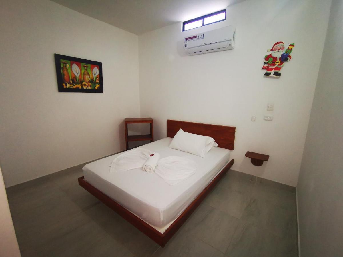 Hotel Paraiso Plaza ปูแอร์โตตรีอุนโฟ ภายนอก รูปภาพ