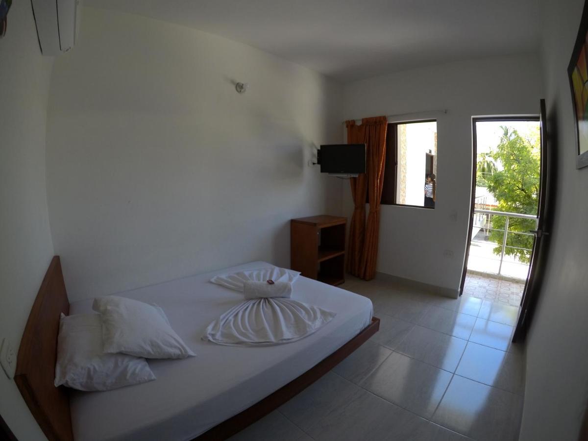 Hotel Paraiso Plaza ปูแอร์โตตรีอุนโฟ ภายนอก รูปภาพ
