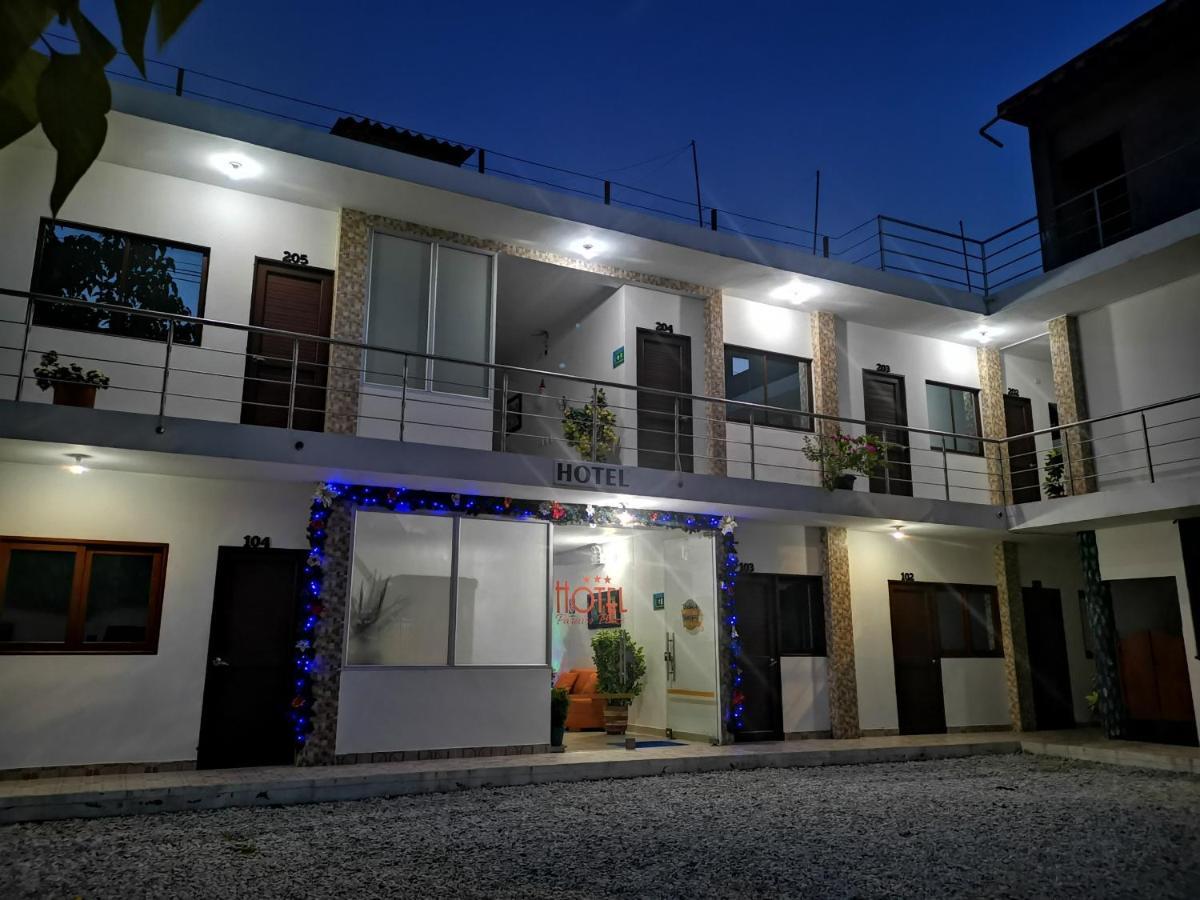 Hotel Paraiso Plaza ปูแอร์โตตรีอุนโฟ ภายนอก รูปภาพ