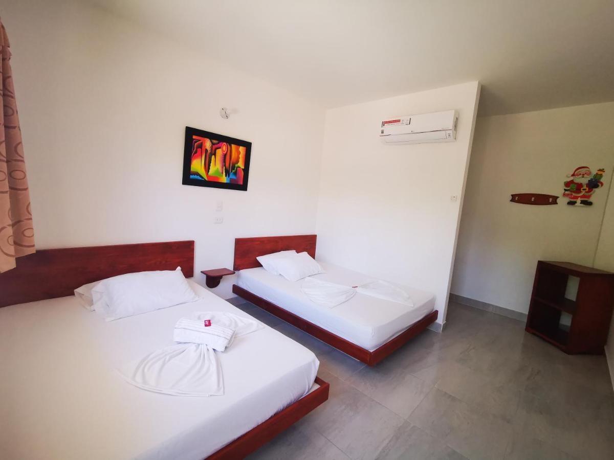 Hotel Paraiso Plaza ปูแอร์โตตรีอุนโฟ ภายนอก รูปภาพ